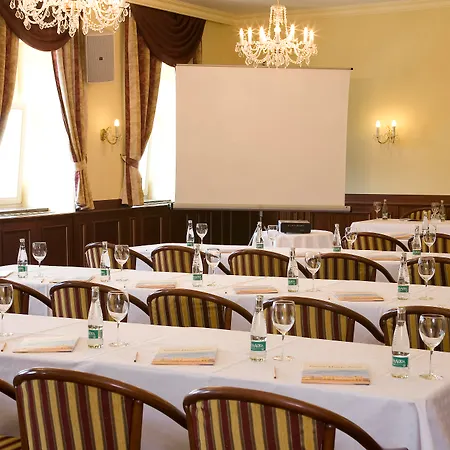 Отель Grandhotel Zvon