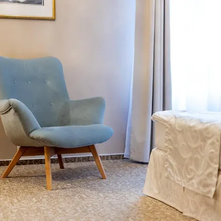 Grandhotel Zvon Отель 4*