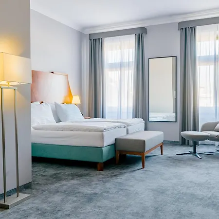 Hotel Grandhotel Zvon 4*