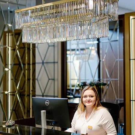 Grandhotel Zvon Отель
