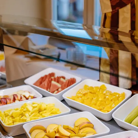 Hotel Grandhotel Zvon 4*