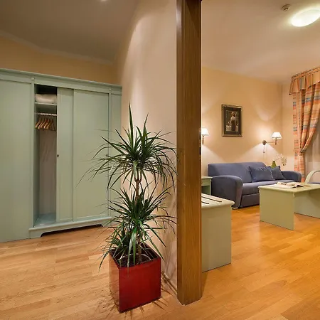 Hotel Grandhotel Zvon 4*