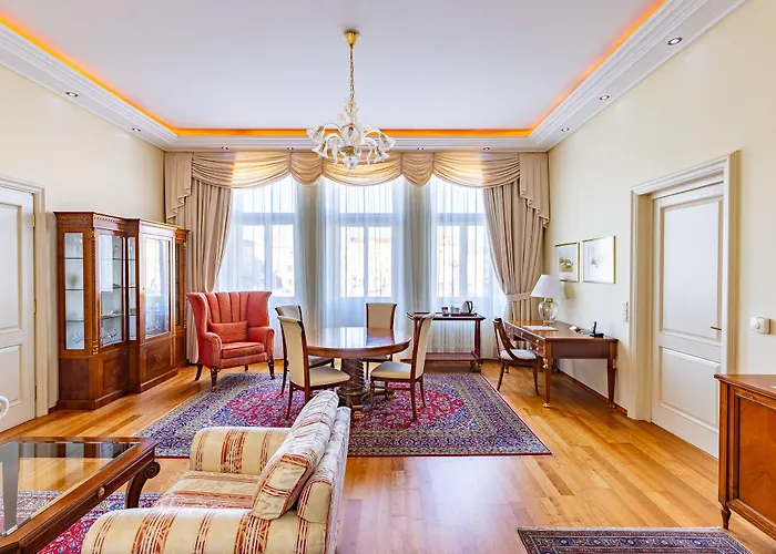 Grandhotel Zvon Τσέσκε Μπουντεγιόβιτσε