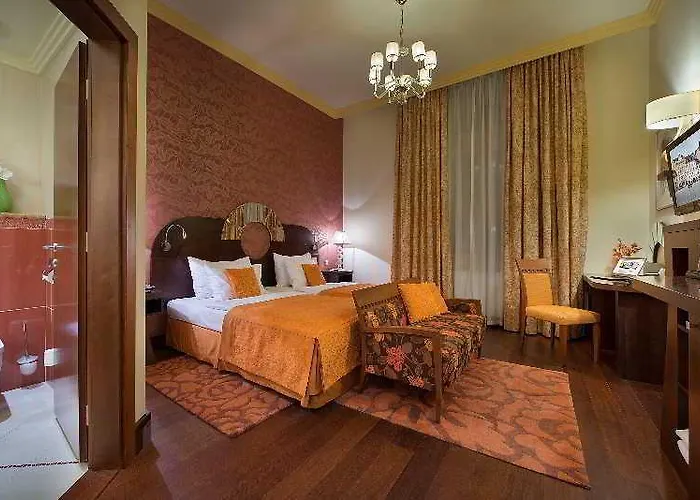 Ξενοδοχείο Grandhotel Zvon 4*